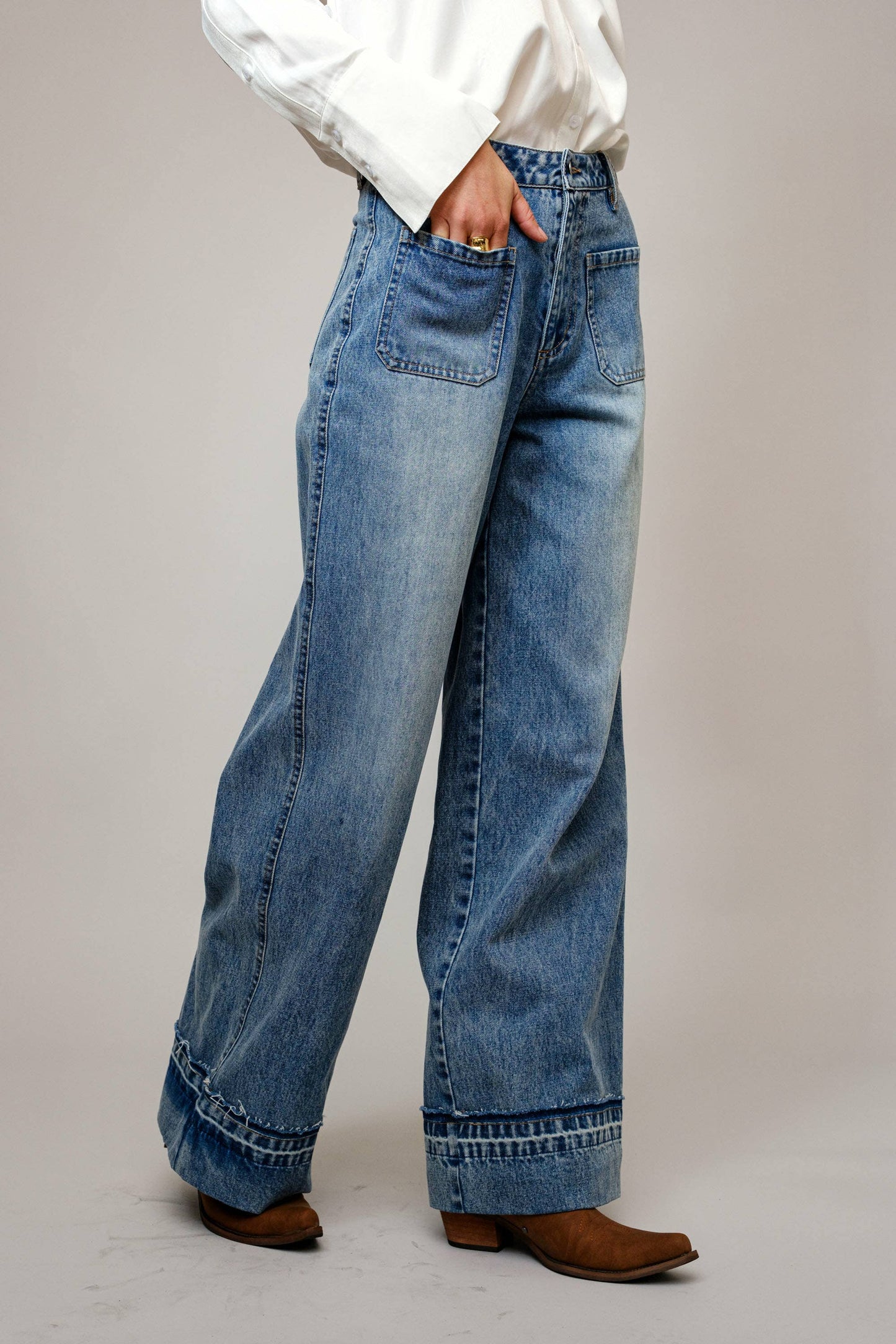 Western Cuffed Hem Pocket Denim Jeans