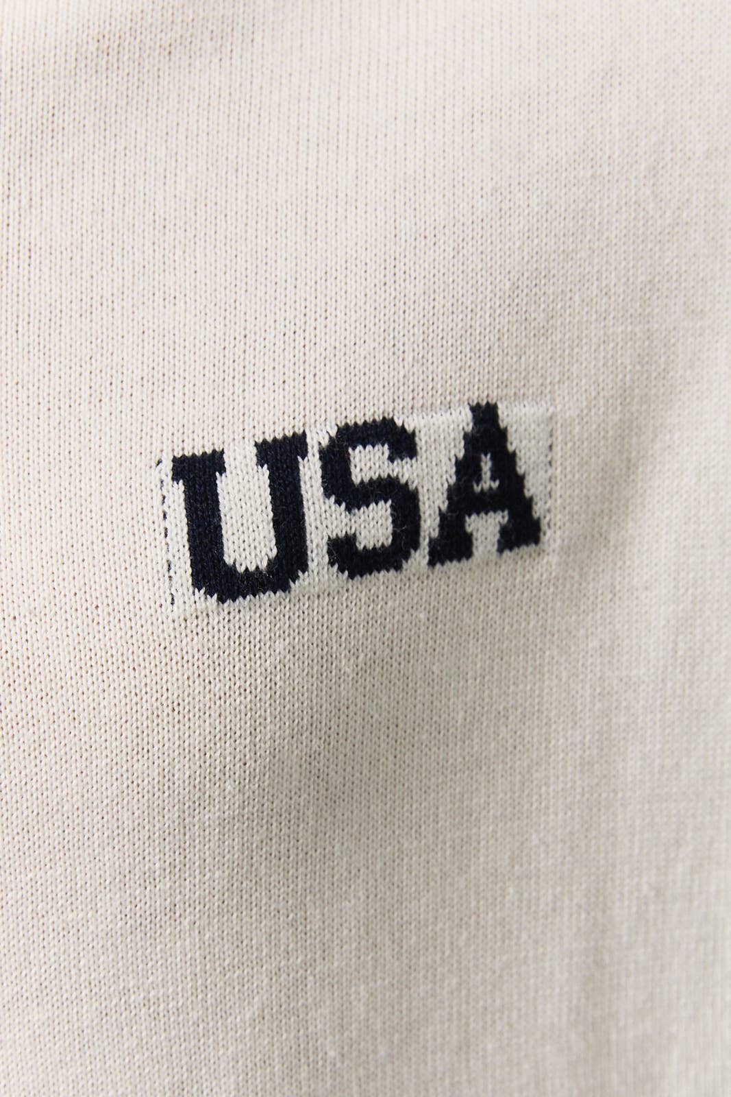 LONG SLEEVE COLLARED "USA" FLAG HALF ZIP SWEATER